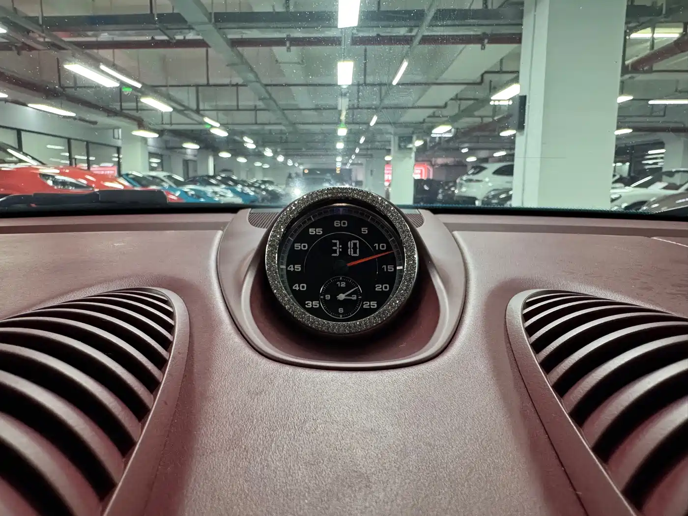 Porsche 718 2018 Cayman 2.0T фото 9