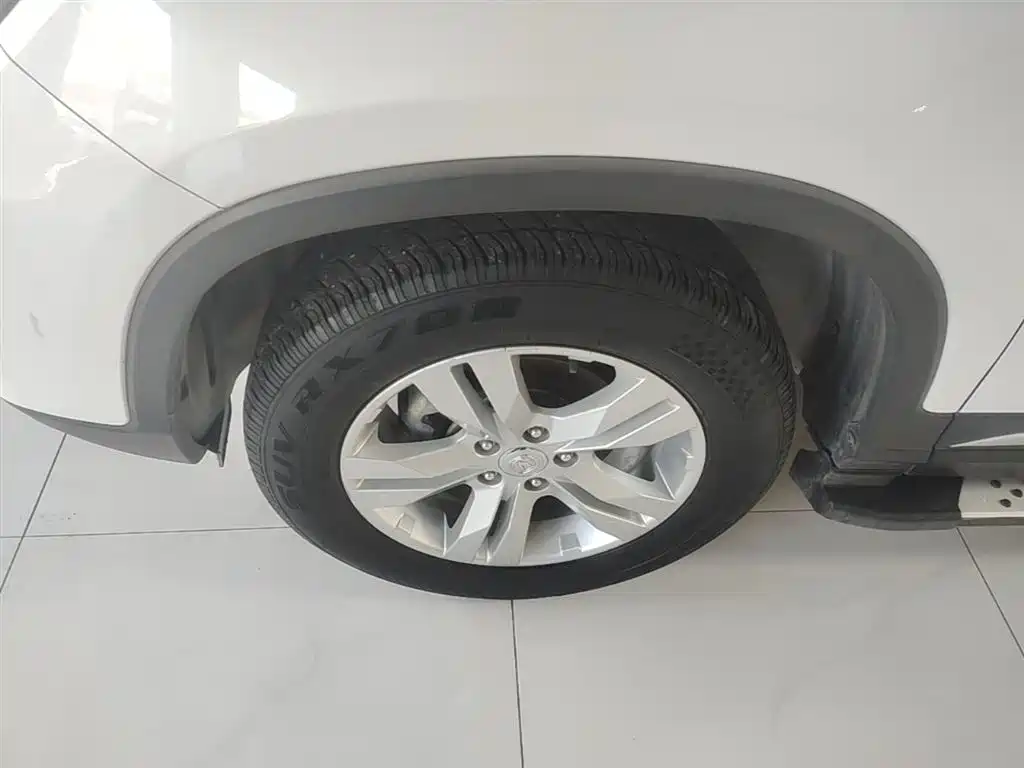 Фото 23 - Changan CS75