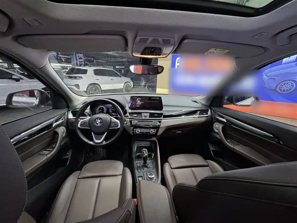 BMW X1 2022 sDrive20Li Fashion фото 6