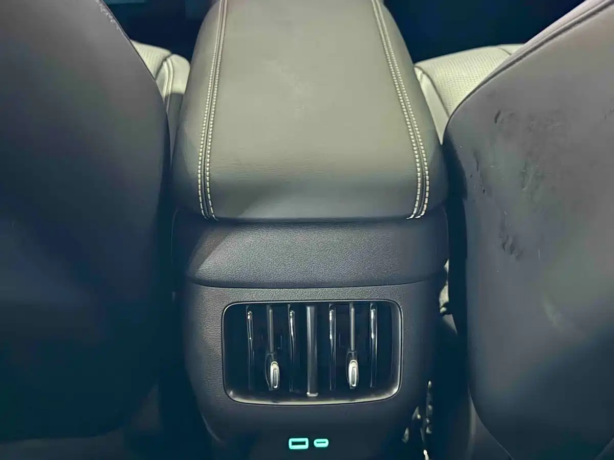 BYD Hai Shi 05 EV 2025 520KM Flagship Smart Navigation Edition фото 10
