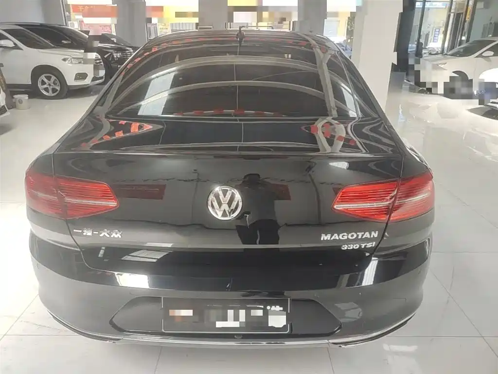 Volkswagen Magotan 2017 330TSI DSG Luxury фото 6