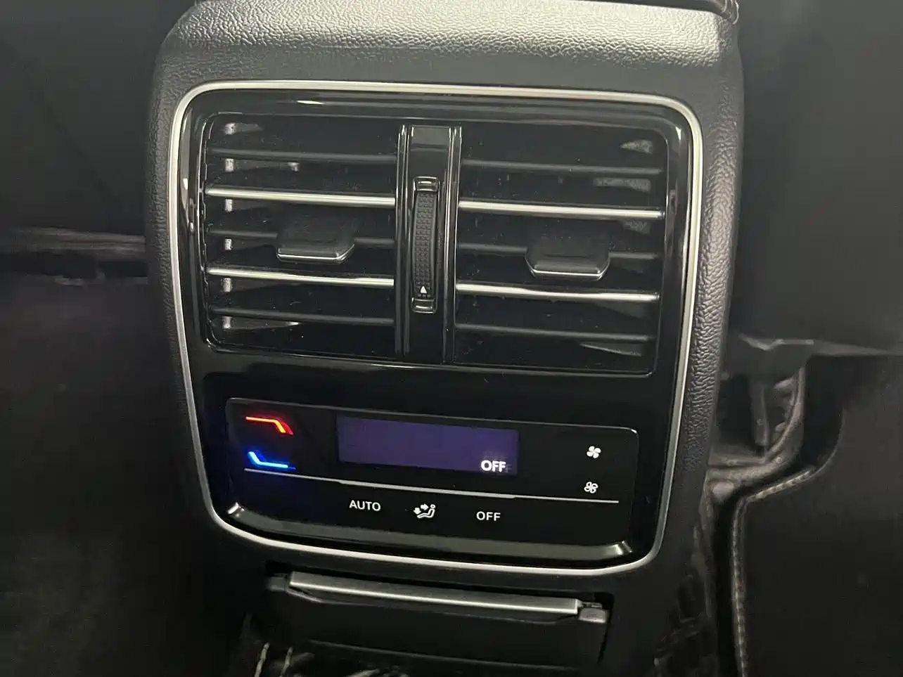 Volkswagen Magotan 2023 2 Million Units Anniversary Edition 330TSI DSG Leading Type фото 12
