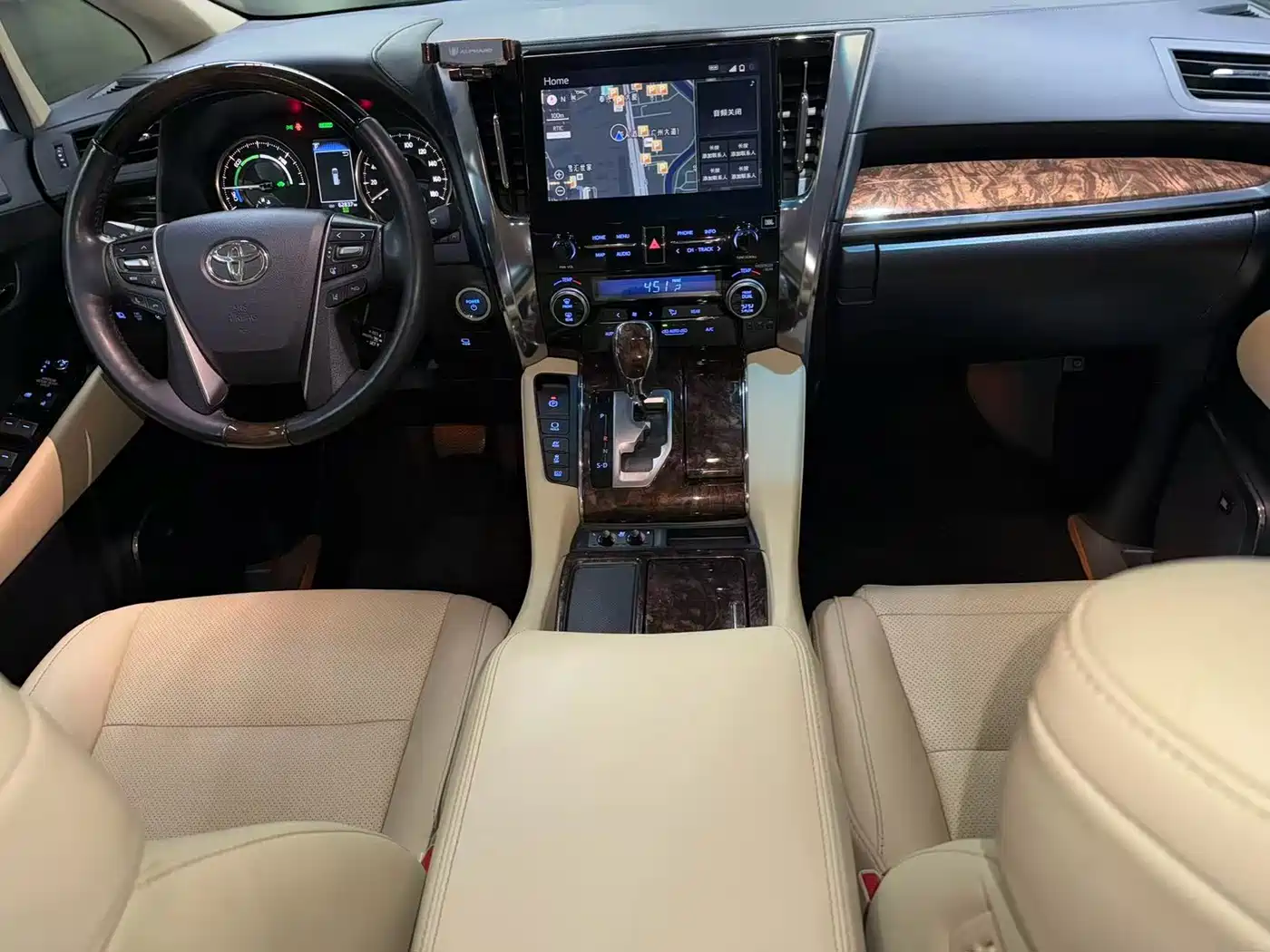 Toyota Alphard 2021 Hybrid 2.5L Luxury фото 8