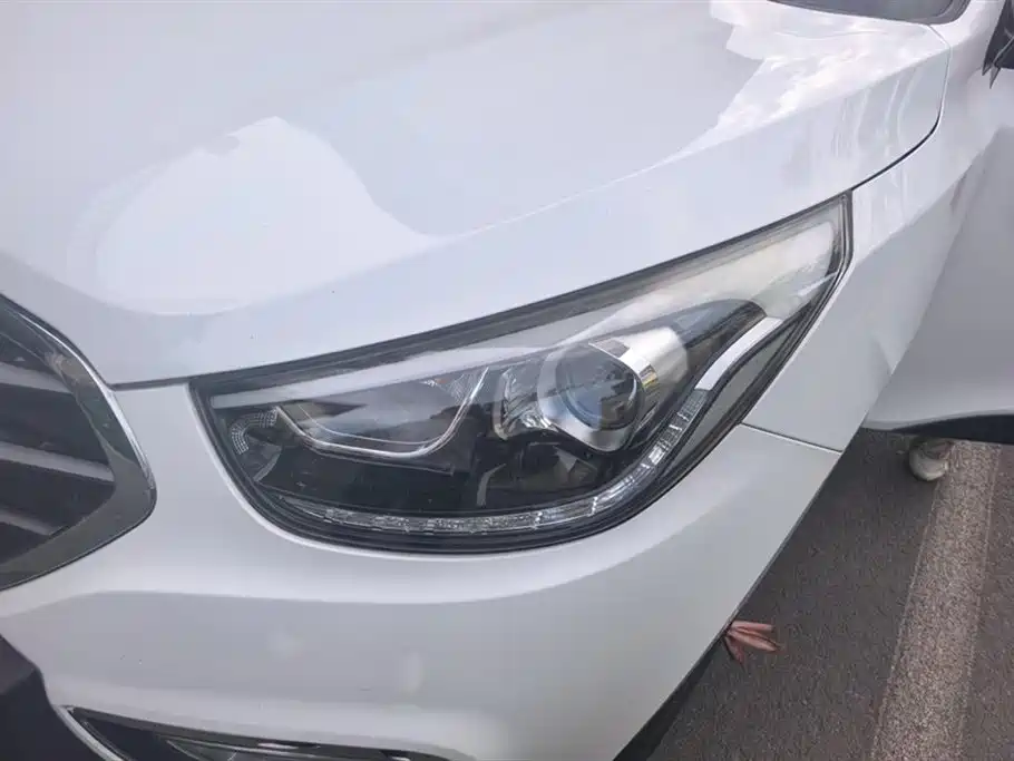 Hyundai Beijing Hyundai ix35 2015 2.0L Automatic 2WD Smart Type China IV фото 5