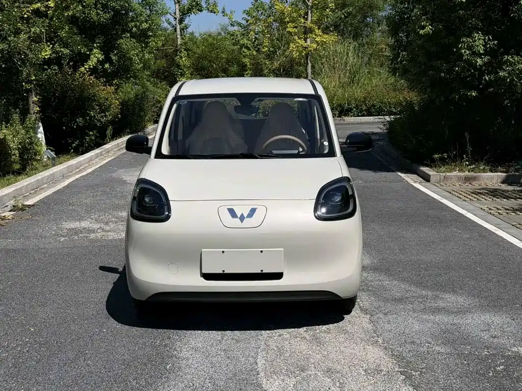 Wuling Motors Hongguang MINIEV 2026 2025 4-Door Advanced