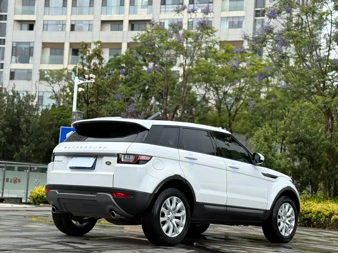 Land Rover Range Rover Evoque 2016 2.0T PURE Style фото 7