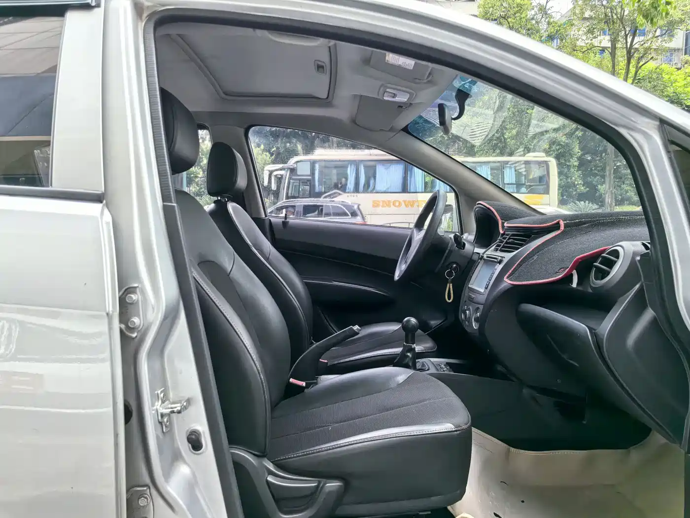 Chevrolet Sail 2013 Sedan 1.4L Manual Premium Happiness Edition фото 14