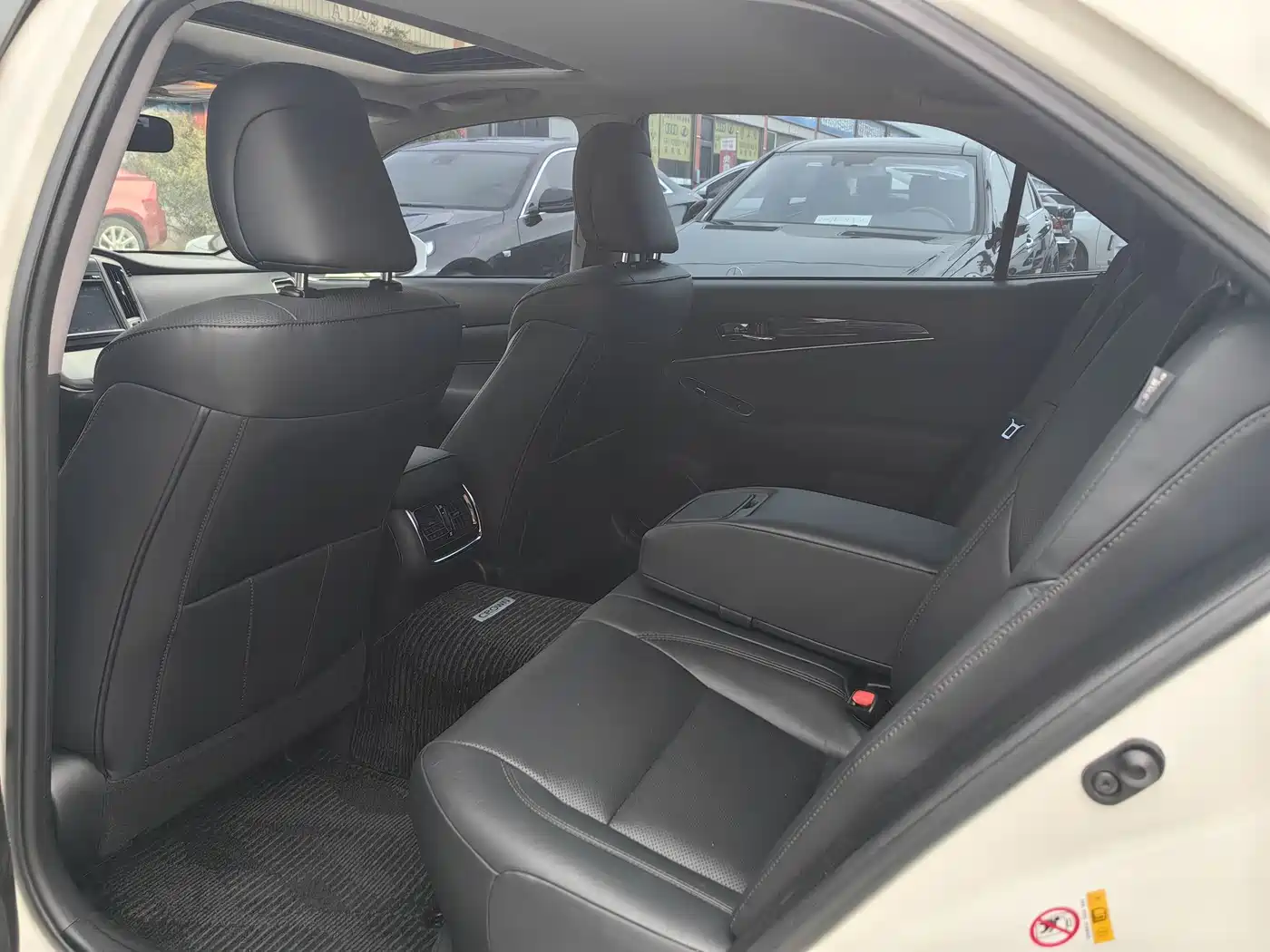 Toyota Crown 2015 2.0T Fashion фото 4