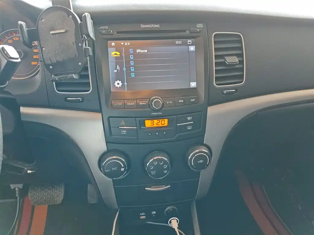 SsangYong Korando 2014 2011 2.0T Diesel 2WD Automatic Luxury Navigation