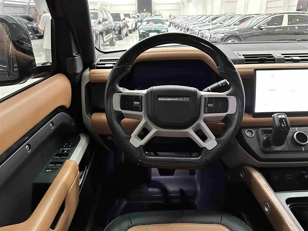 Land Rover Defender 2024 110 3.0T P400 X-DYNAMIC HSE фото 14