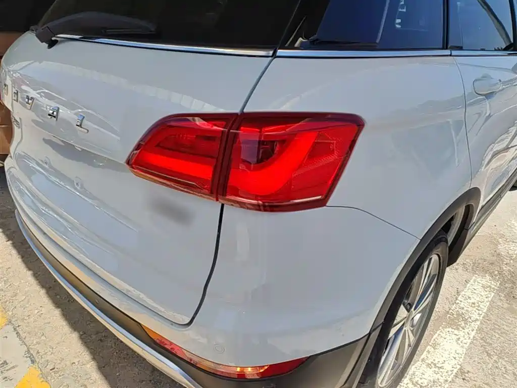 Haval H6 Coupe 2015 Blue Label 2.0T 2WD Premium фото 8