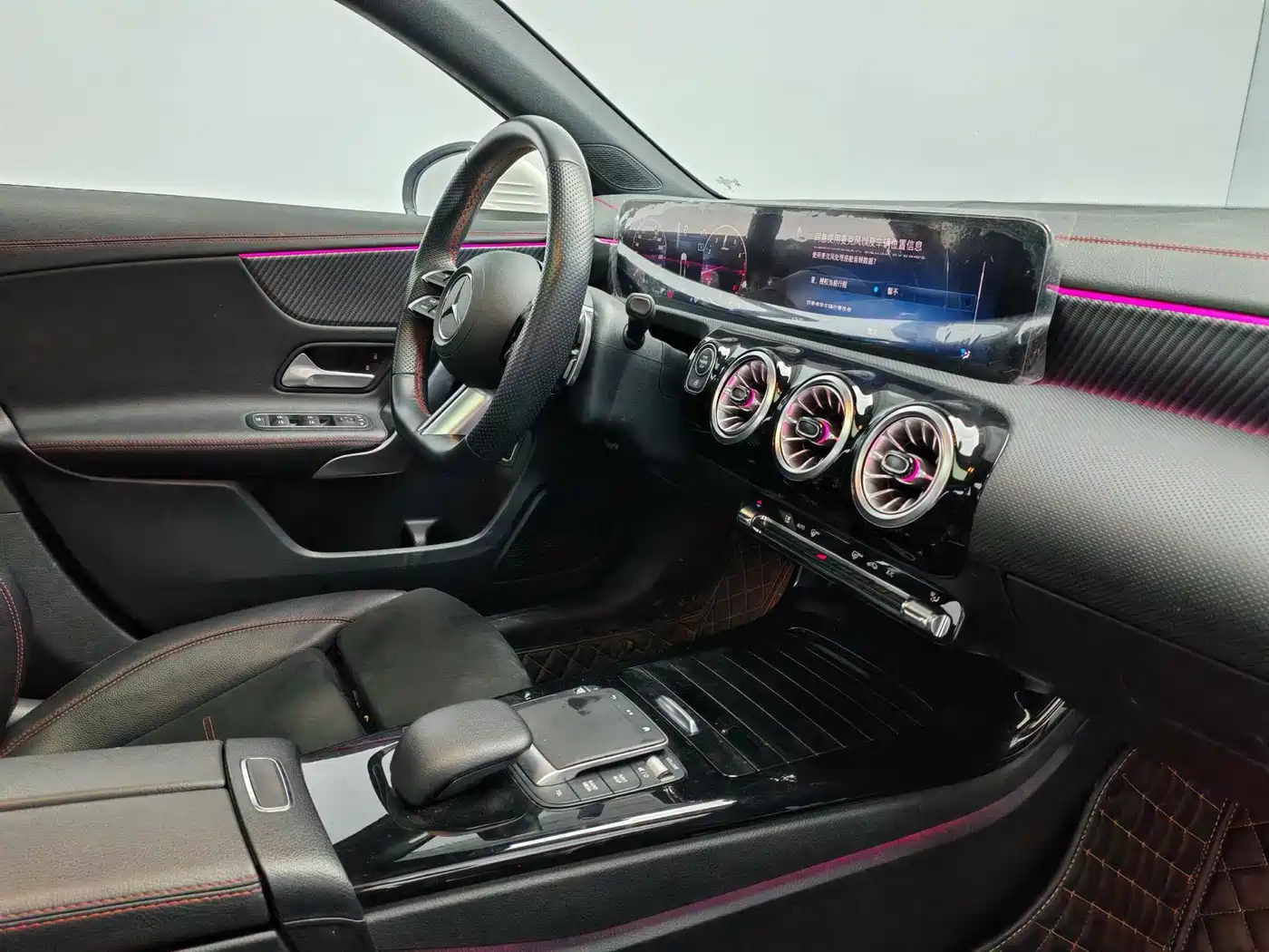 Mercedes-Benz A-Class 2023 A 200 L Fashion фото 14