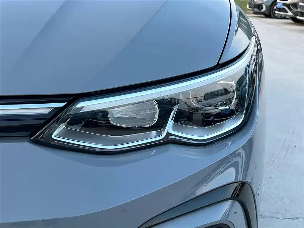 Volkswagen Golf 2023 Facelift 280TSI DSG R-Line Lite фото 5