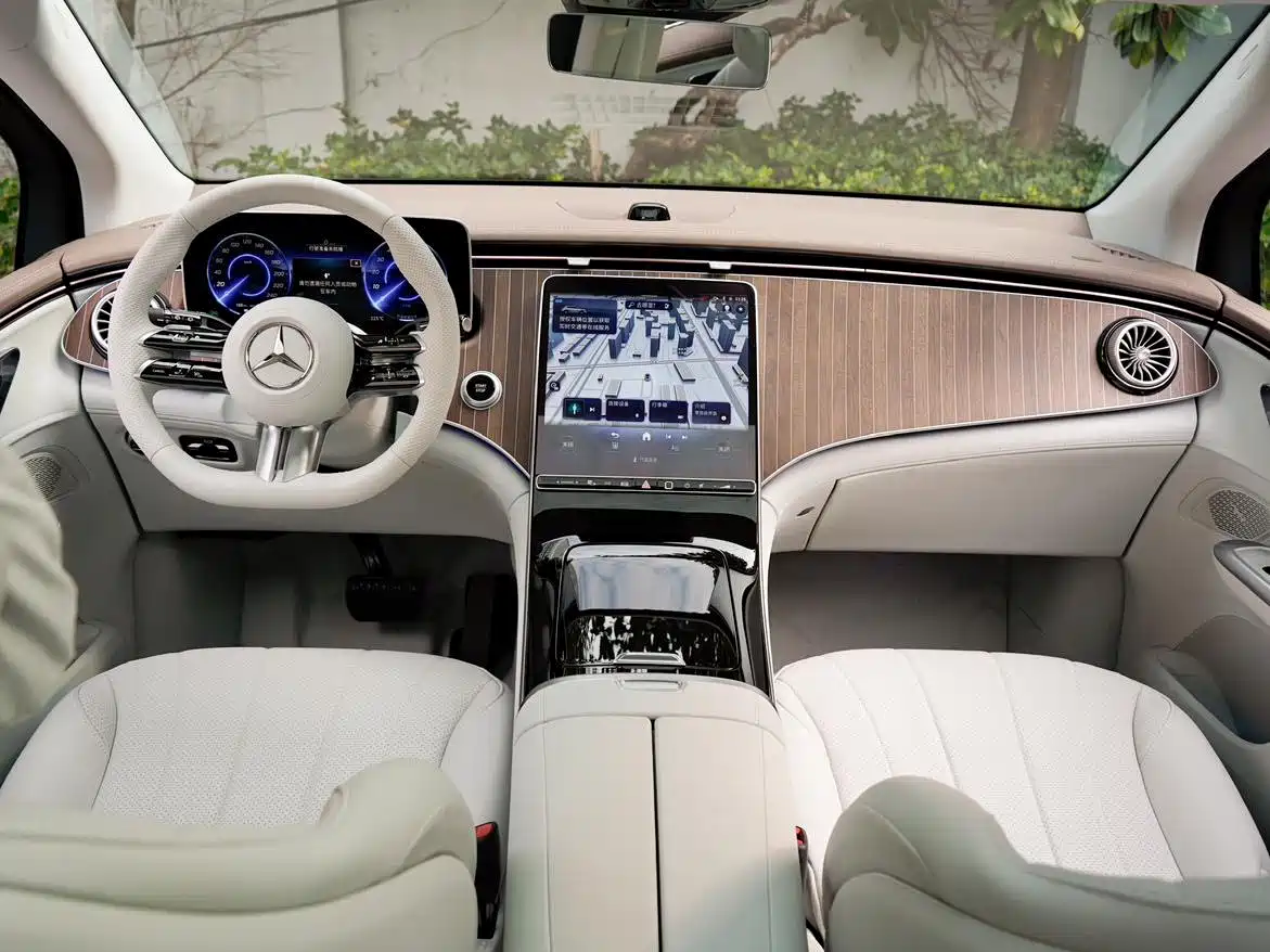 Mercedes-Benz EQE SUV 2024 500 4MATIC Pioneer Edition фото 12