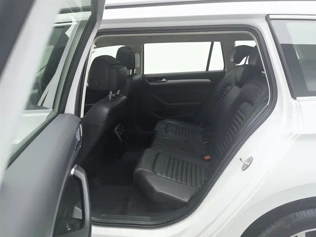 Volkswagen Weilan 2018 380TSI 2WD Comfort Edition фото 15