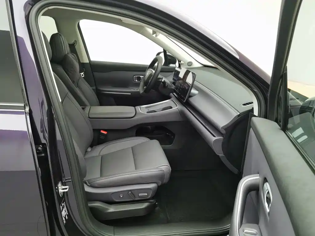 Leapmotor C16 2025 2026 Model Year EREV 280 LiDAR Premium Edition 6-Seater