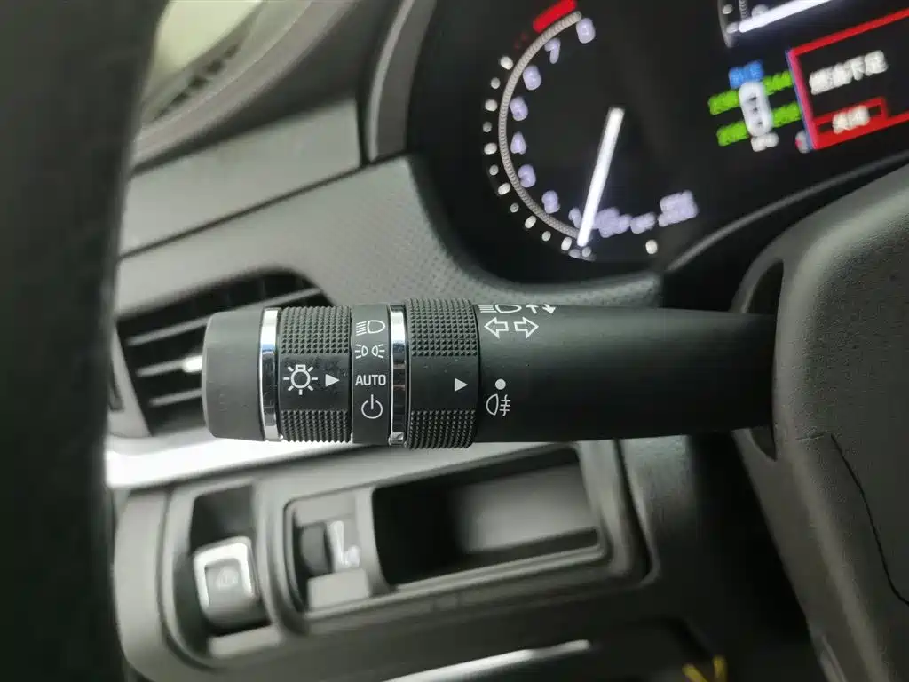 Cadillac XTS 2018 28T Technology фото 21