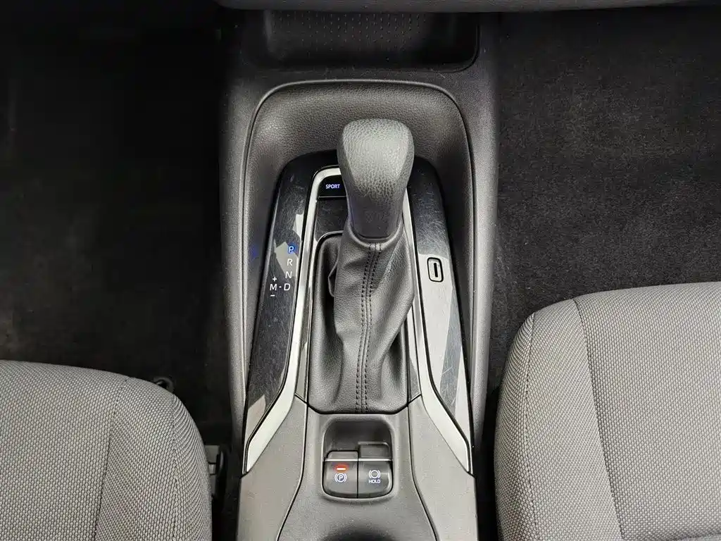 Toyota Levin 2022 185T CVT Luxury Edition фото 13