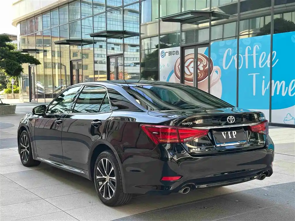 Toyota Crown 2019 2018 2.0T Fashion Edition