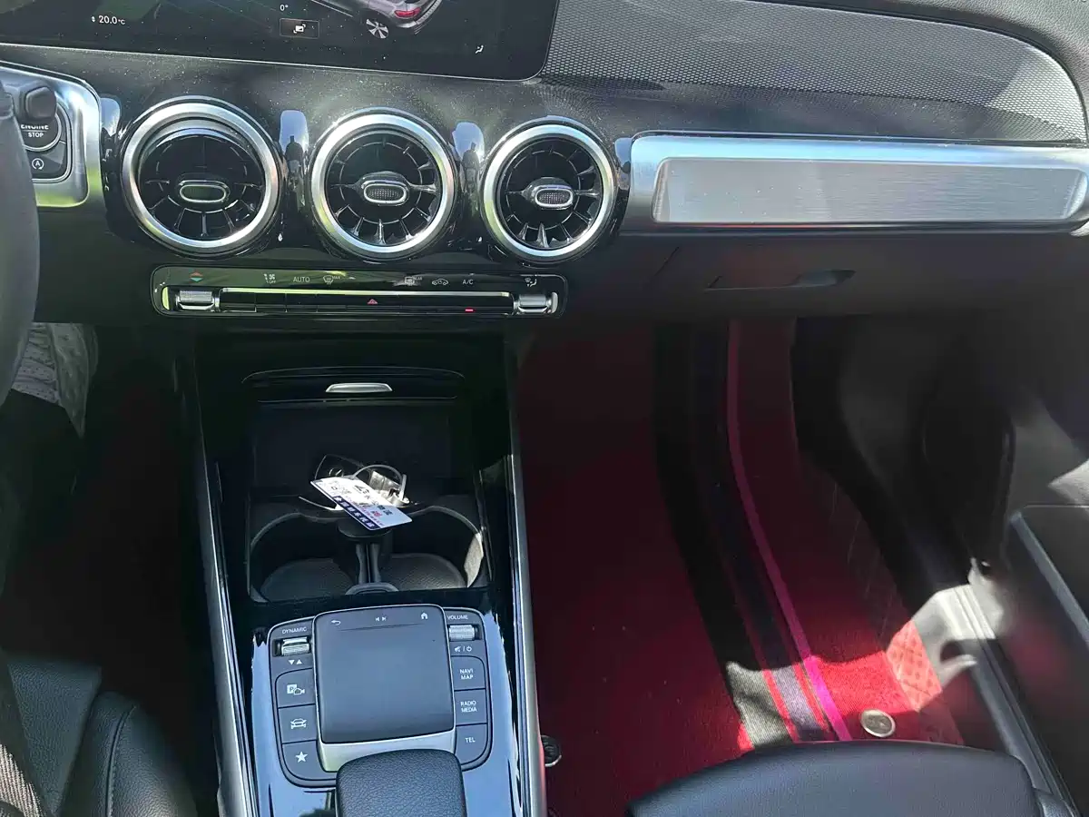 Mercedes-Benz GLB 2021 GLB 180 Dynamic фото 13
