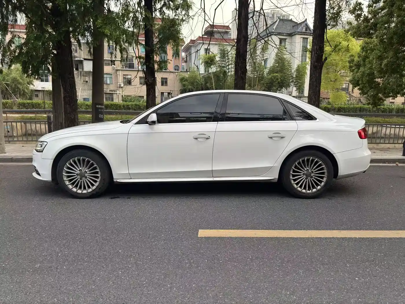 Audi A4L 2016 35 TFSI Collector's Edition Automatic Standard фото 7