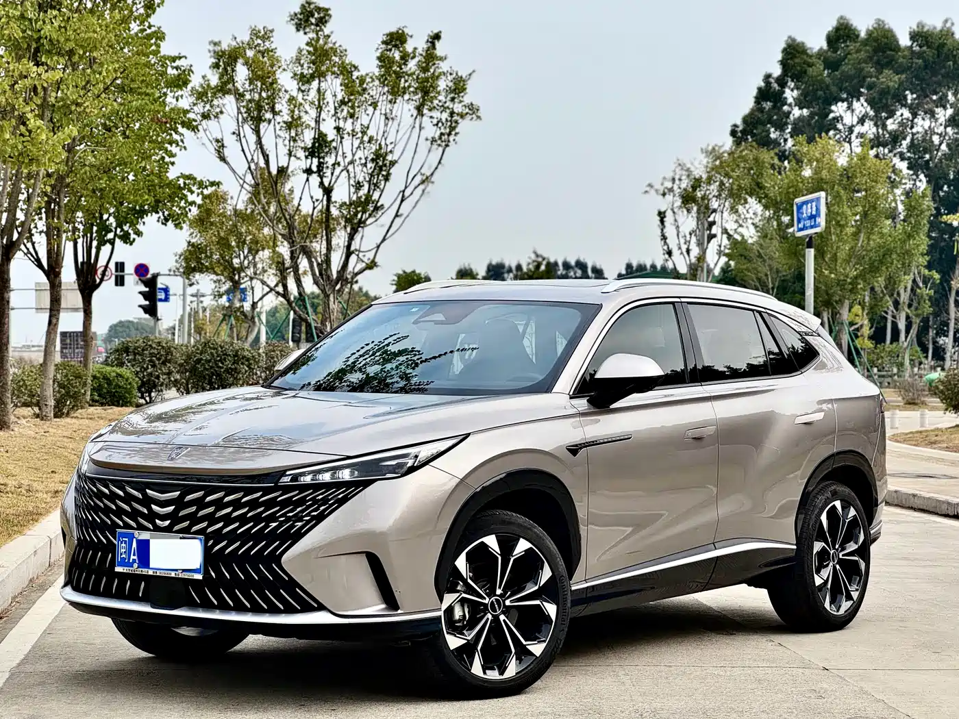 ROEWE RX5