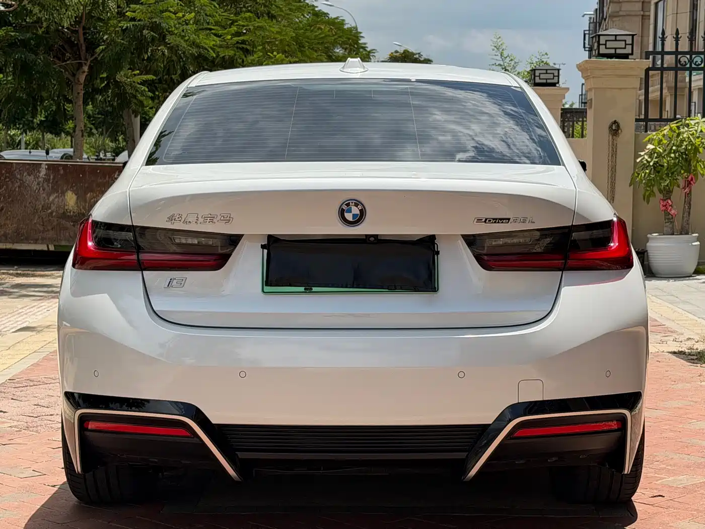  BMW BMW i3 2024 eDrive 35 L 8