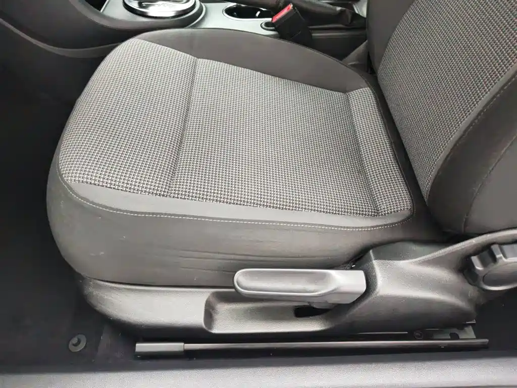 Volkswagen Beetle 2014 1.2TSI Fashion Edition фото 20