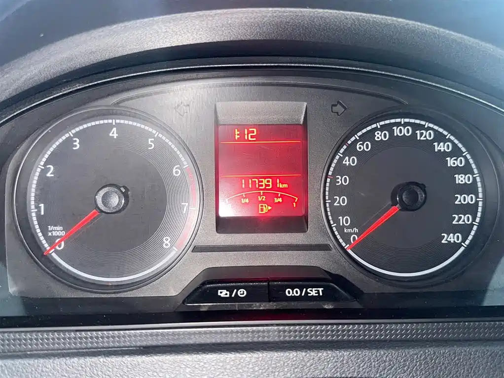 Volkswagen Santana 2016 1.6L Automatic Trend Edition фото 11