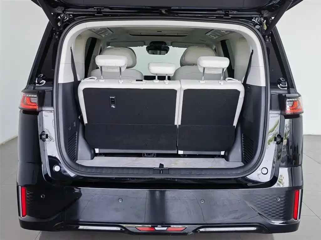 Voyah Auto Voyah Dreamer 2026 PHEV Champion Edition фото 16
