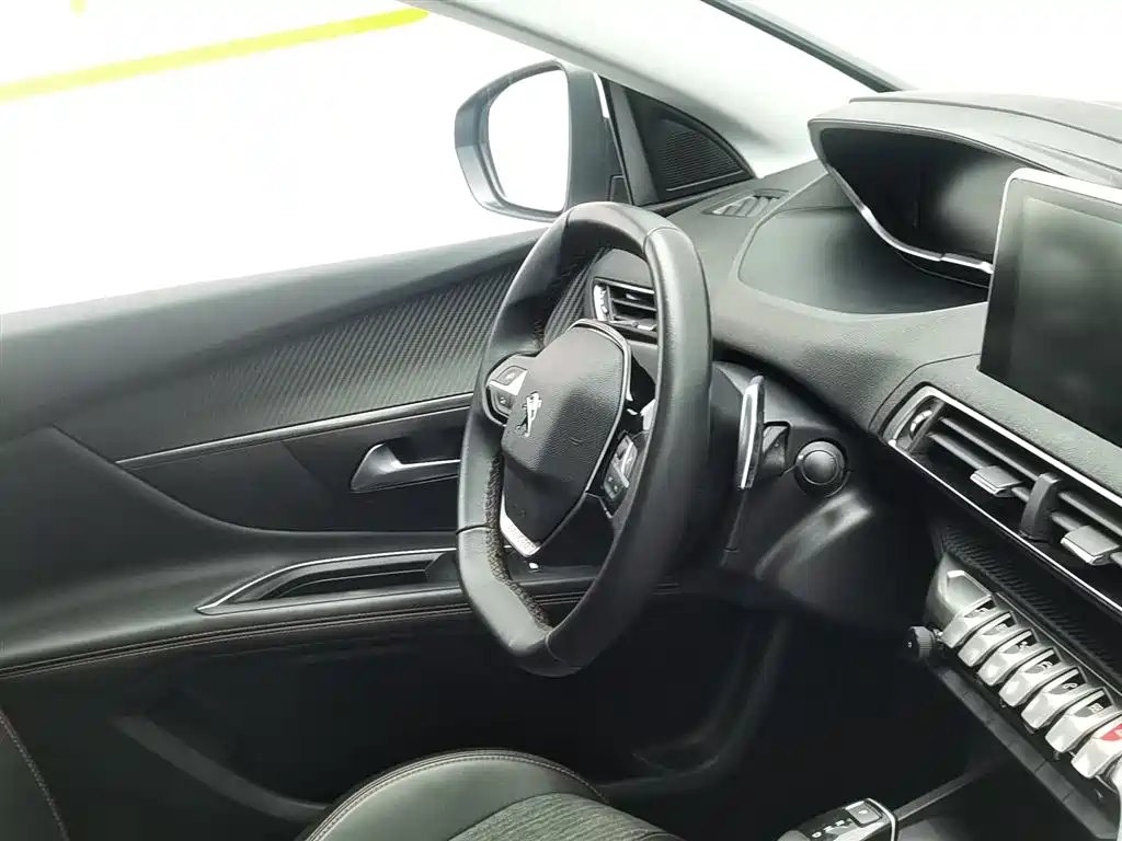 Peugeot 5008 2017 380THP 7-seat Elite Edition фото 22