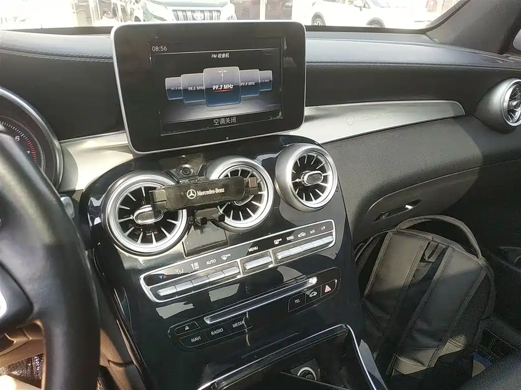 Mercedes-Benz GLC 2019 GLC 200 4MATIC фото 9