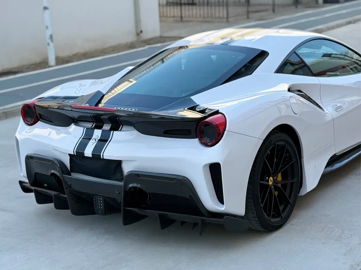 Ferrari 488 2015 488 GTB фото 9
