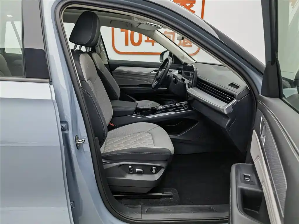 Volkswagen Talagon 2023 380TSI 4WD R-Line Touring Edition фото 23