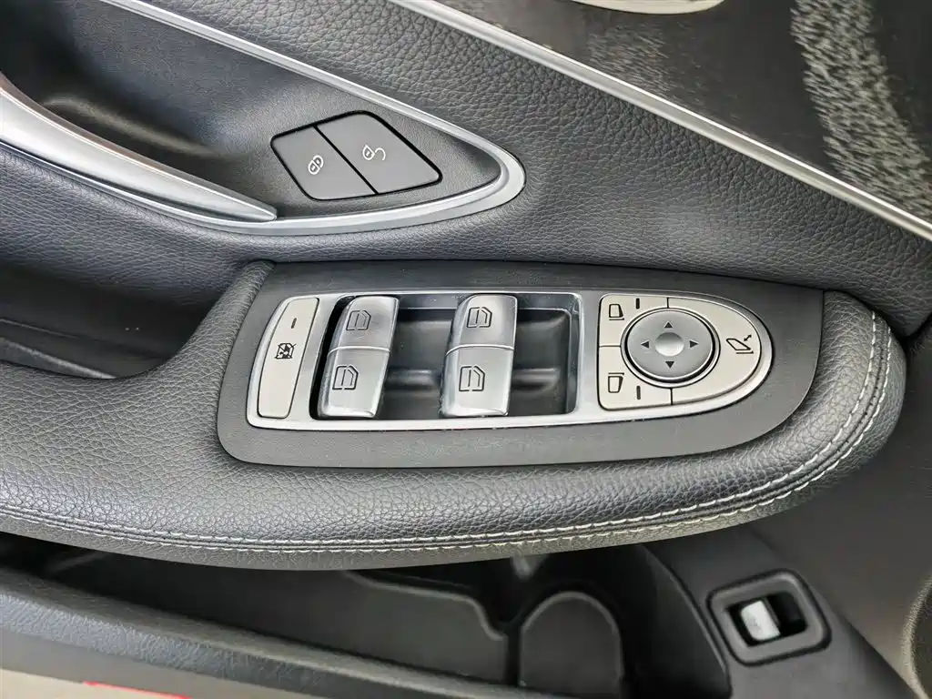 Mercedes-Benz C-Class (Import) 2017 Facelift C 200 Estate фото 9
