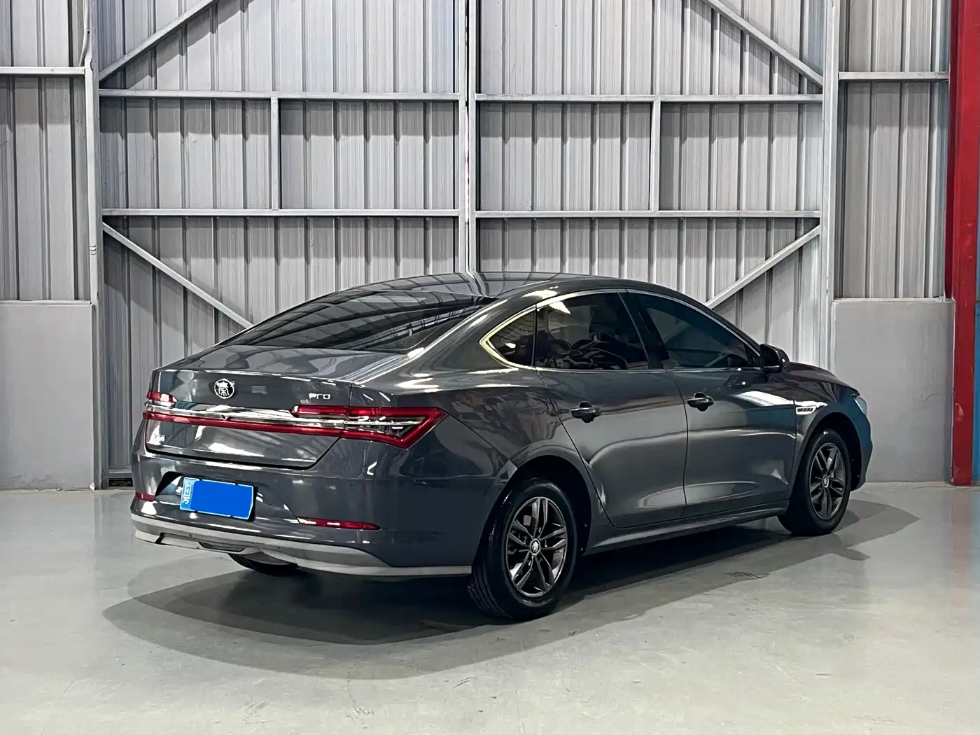 BYD Qin Pro 2019 Super Energy Edition 1.5TI Auto Smart Connection Sharp Fashion Type China V фото 7