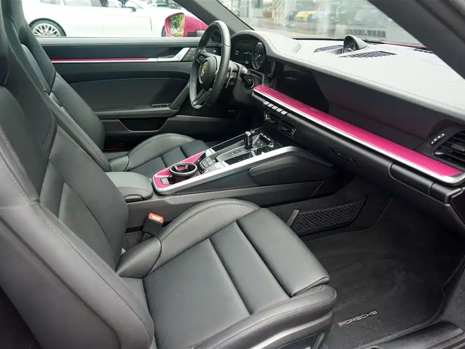 Porsche 911 2023 Carrera 3.0T фото 18