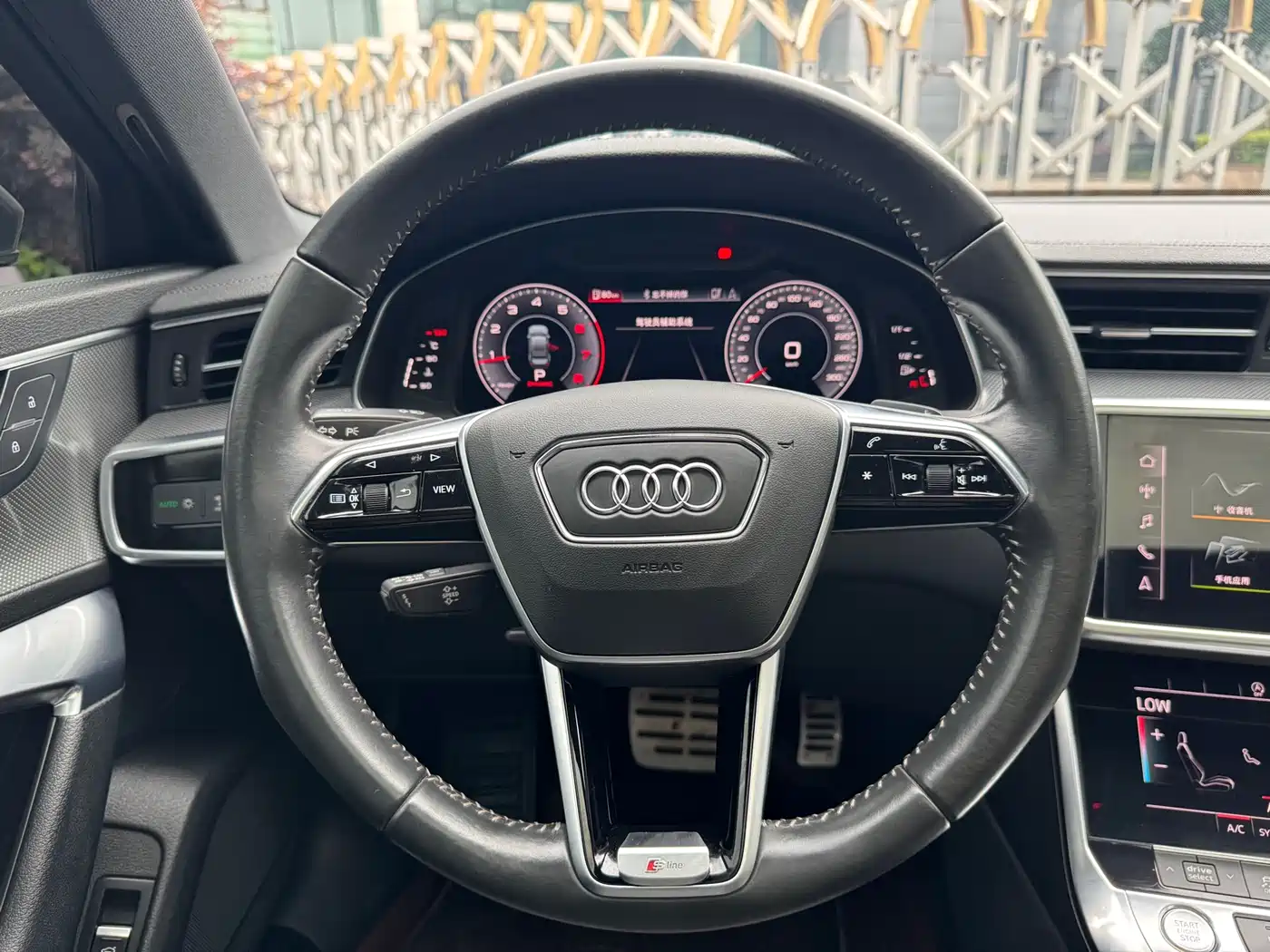 Audi A6L 2019 40 TFSI Luxury Dynamic фото 12