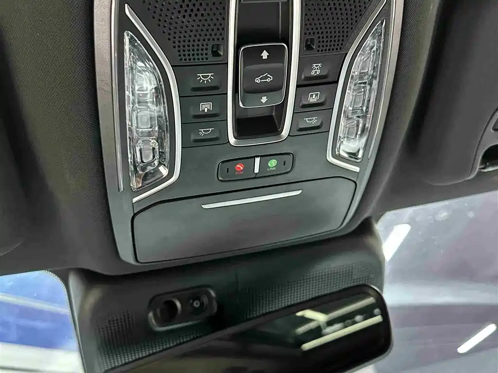 GAC Trumpchi Trumpchi GS8 2022 Navigator Series 2.0TGDI 2WD Luxury Smart Connect Edition (6-seater) фото 24