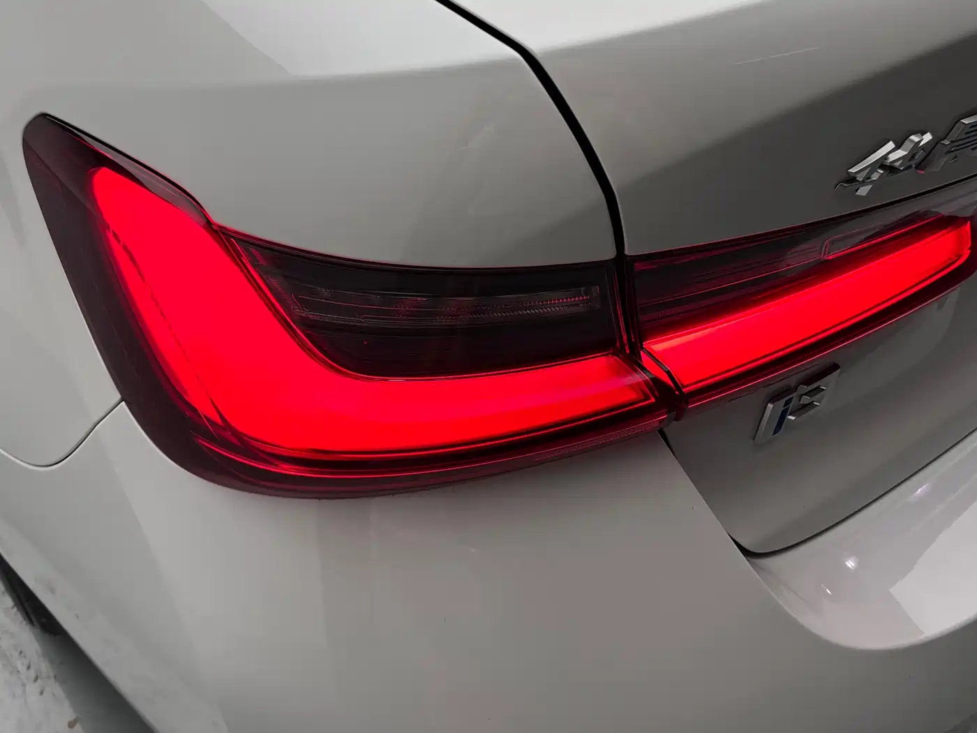 BMW i3 2022 eDrive 35 L фото 8