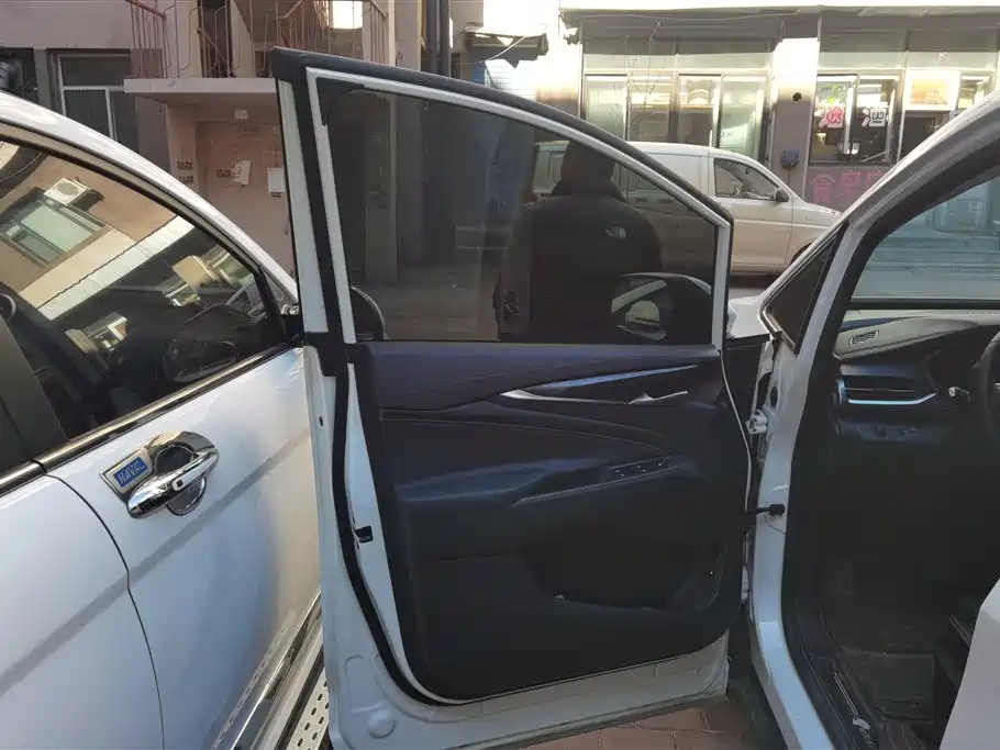 SAIC Maxus Maxus G50 2021 PLUS 1.5T Automatic Escort Edition фото 7