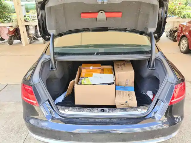 Audi A8 2012 A8L 45 TFSI quattro Comfort — фото 5