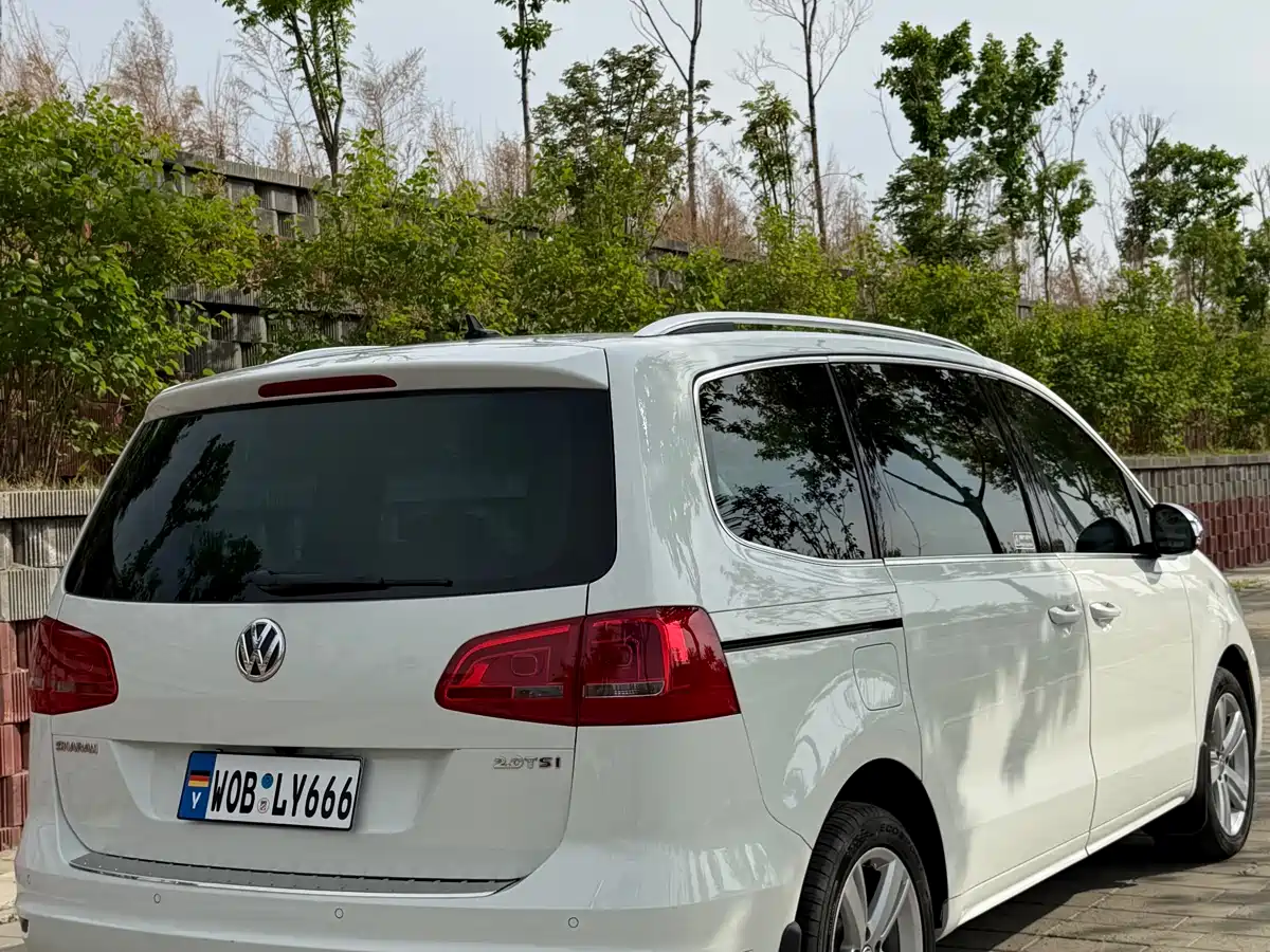 Volkswagen Sharan 2014 2.0TSI Comfort фото 6