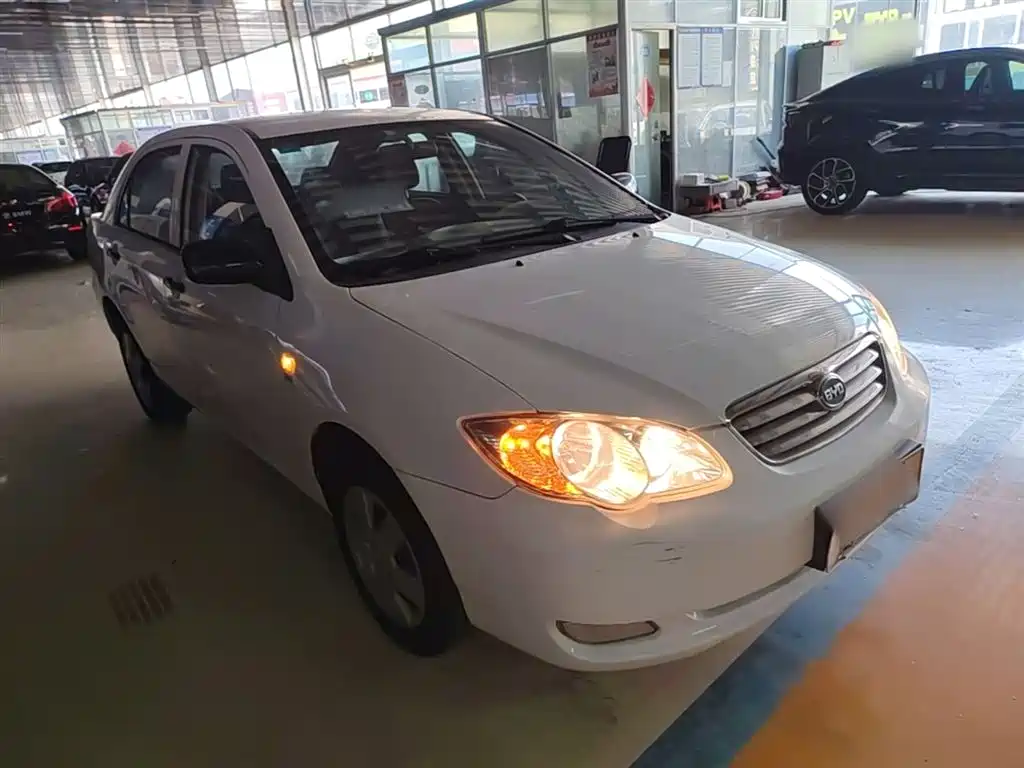 BYD F3 2012 Energy-saving Edition 1.5L Manual Comfort фото 4