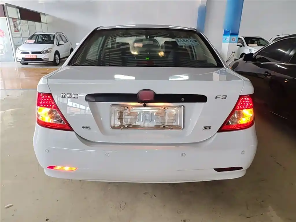 BYD F3 2012 Energy-saving Edition 1.5L Manual Comfort фото 6