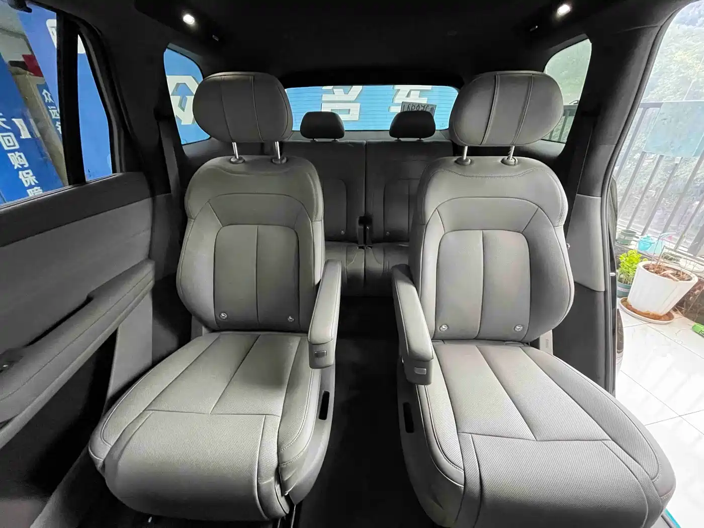Denza N8L 2026 Model Prestige Edition фото 7