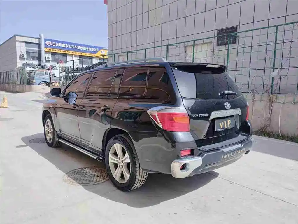 Toyota Highlander 2012 2.7L 2WD 7-Seater Luxury Edition фото 7