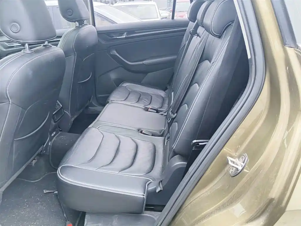 Škoda Kodiaq 2017 TSI330 7-seater 2WD Luxury Edition фото 17