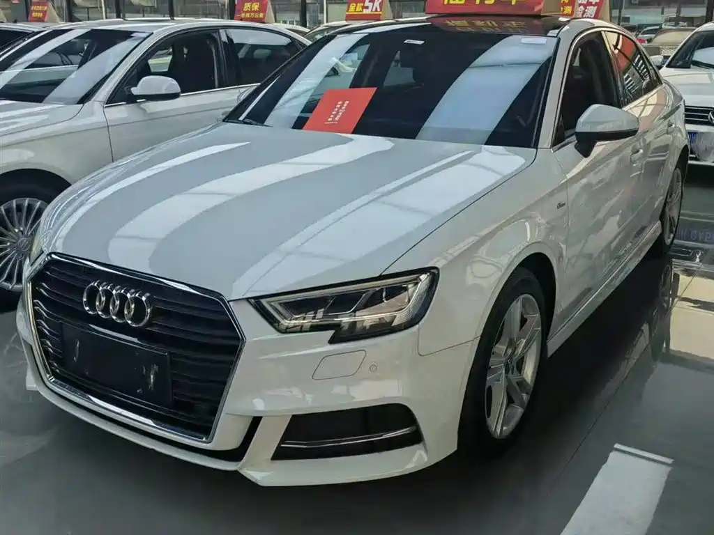 Audi A3 2019 Limousine 35 TFSI Progressive China VI