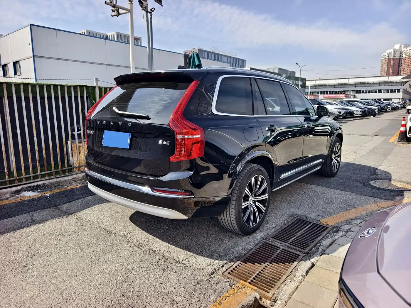 VOLVO XC90
